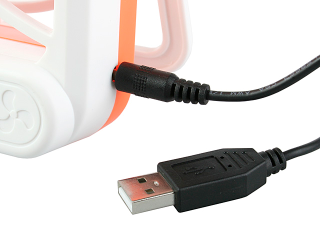 Illustration for article titled USB Big Fan Evaporates Sweat With Style